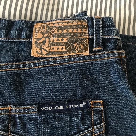 Women’s Vintage Volcom Jeans Y2K - 5 - Picture 2 of 7